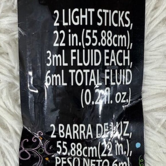 32 Pieces! Glow Necklaces Glow Light Sticks Glow Casings Party Set - Picture 9 of 16